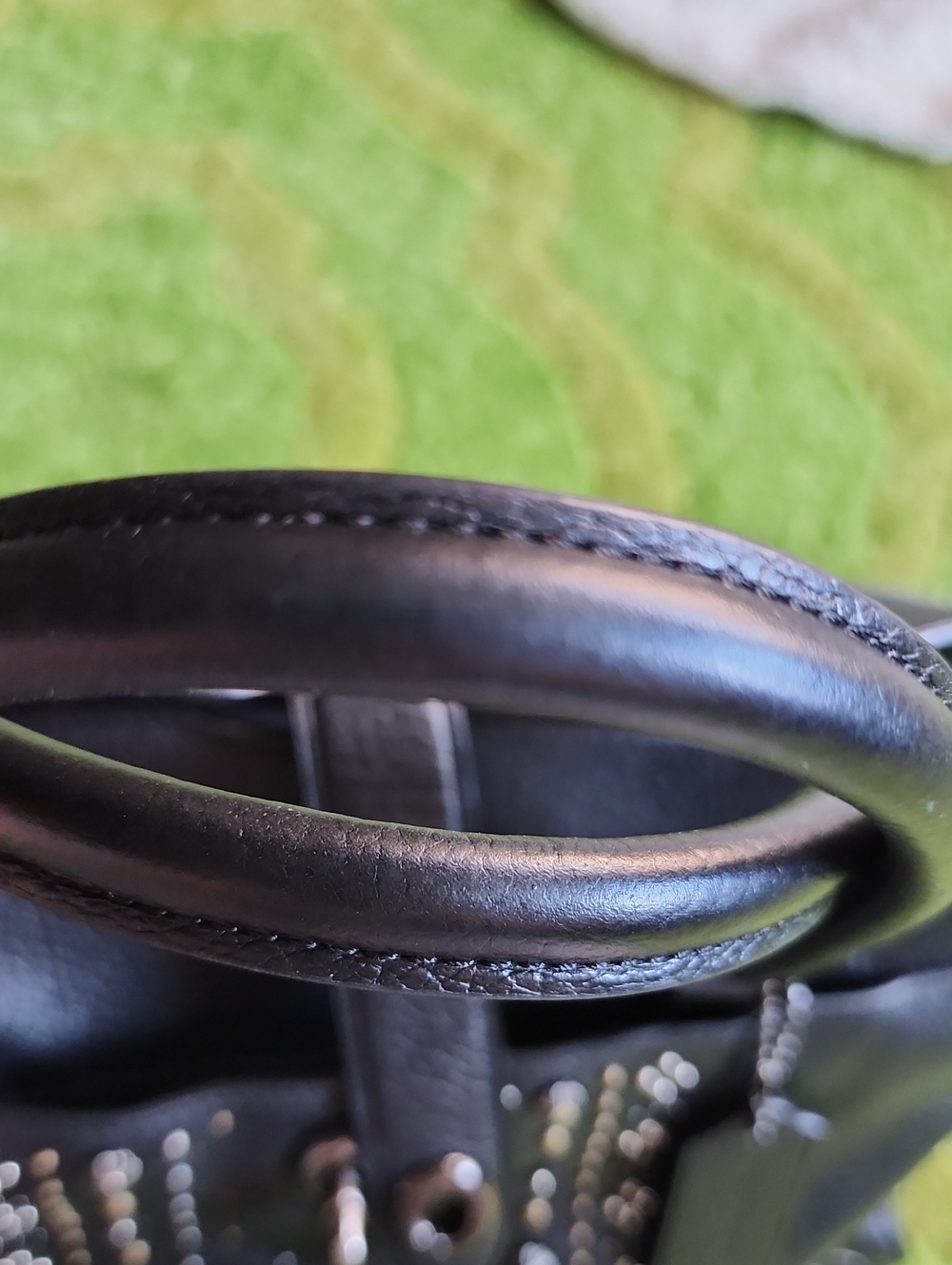 Coach Mercer Stachel With Rivets - Picture 9 of 16